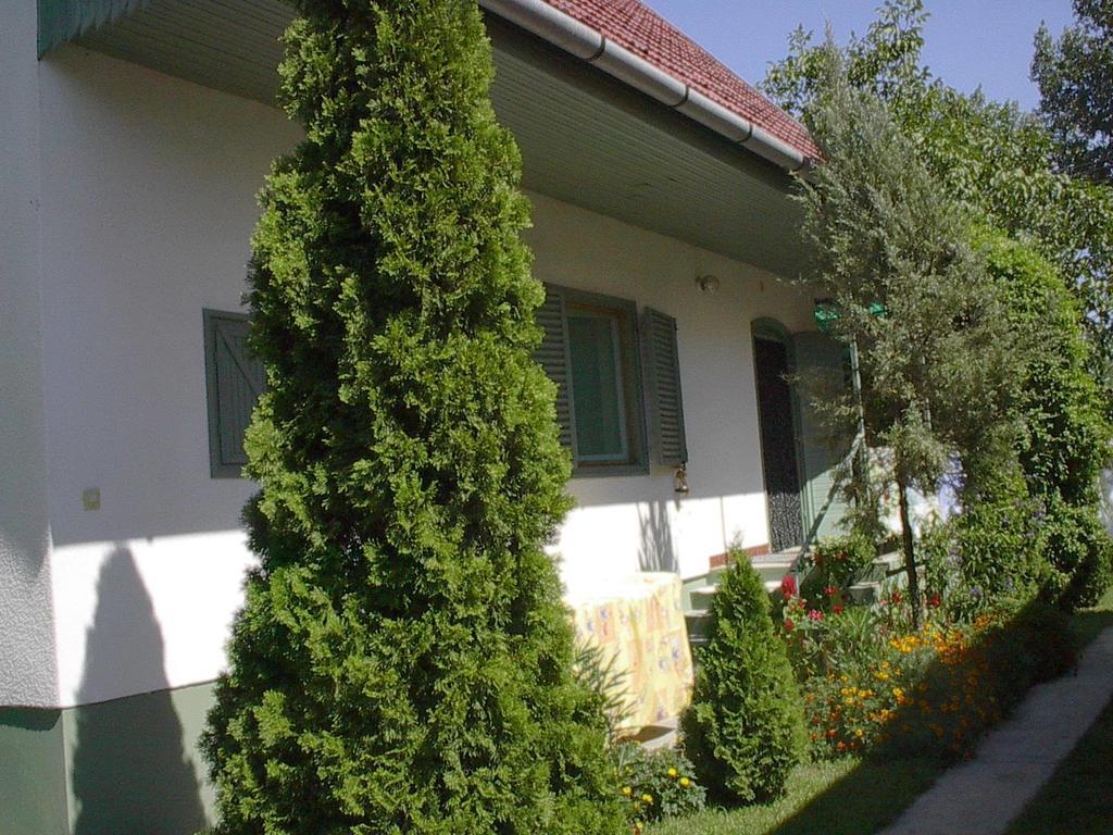 Apartament Babarczi Ueduelohaz Kiskunmajsa Pokój zdjęcie